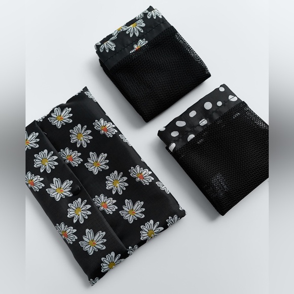 Zara PACK OF 2 PRINTED BAGS - Picture 12 of 12